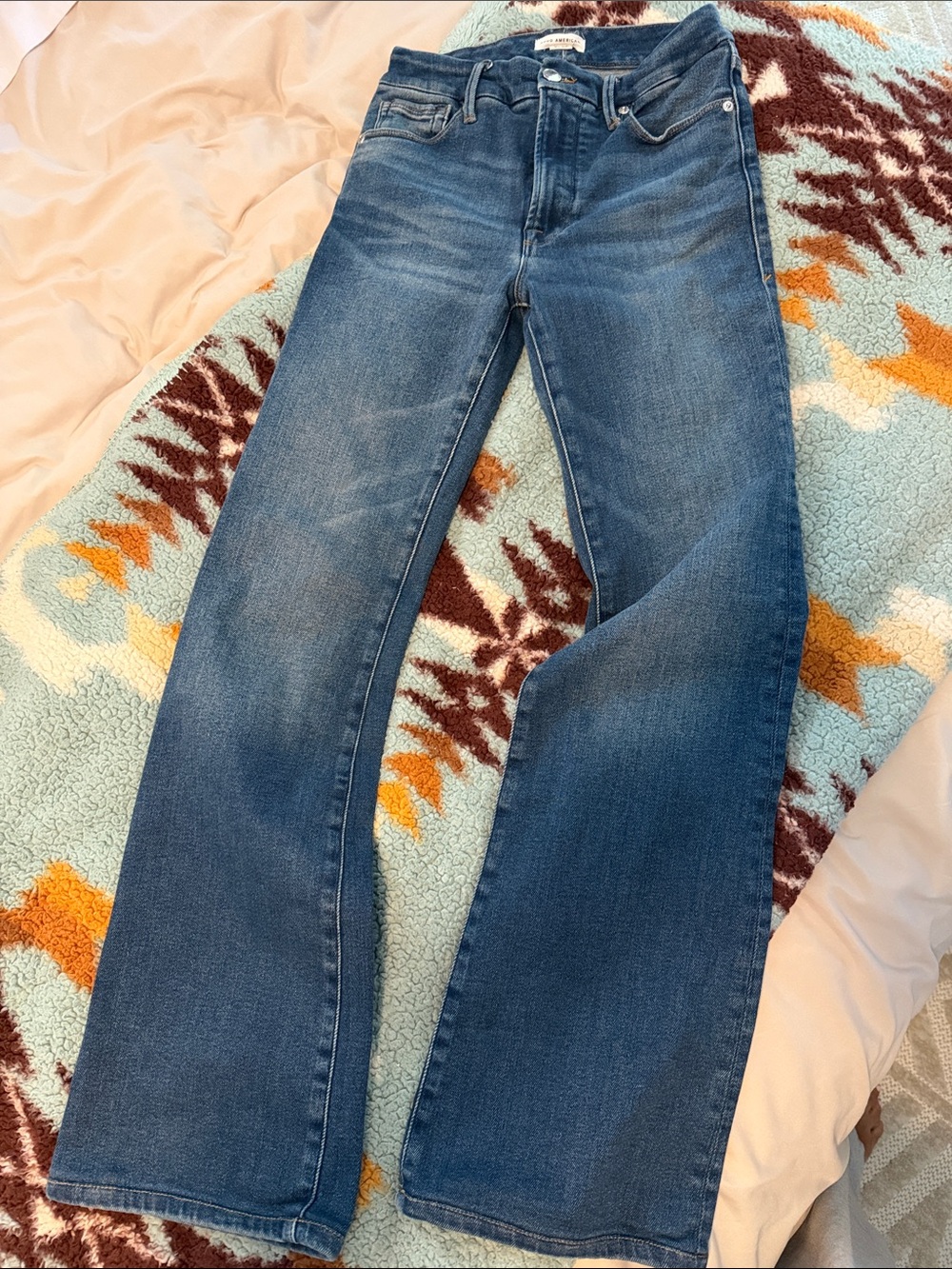 GOOD AMERICAN FLARE JEANS SIZE 0 or 25 inseam 30